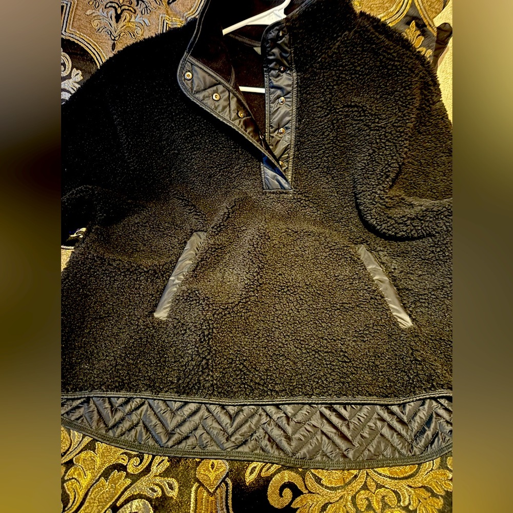 NWT!!! Black ATHLETA US 2X Cozy Sherpa Pullover!